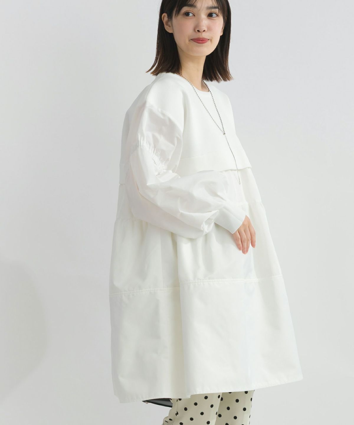 model：H162　着用サイズ：M　オフホワイト