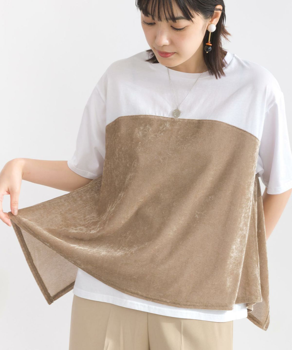 model：H162　着用サイズ：M　オフホワイト