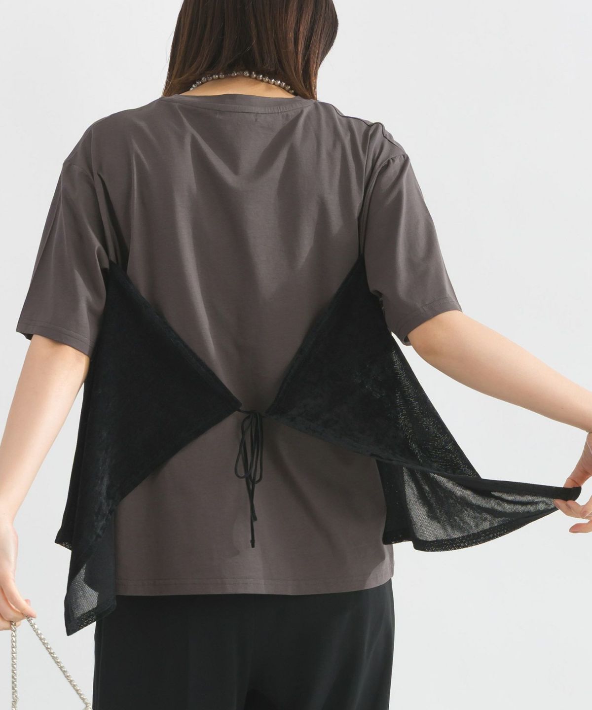 model：H162　着用サイズ：M　チャコールグレー