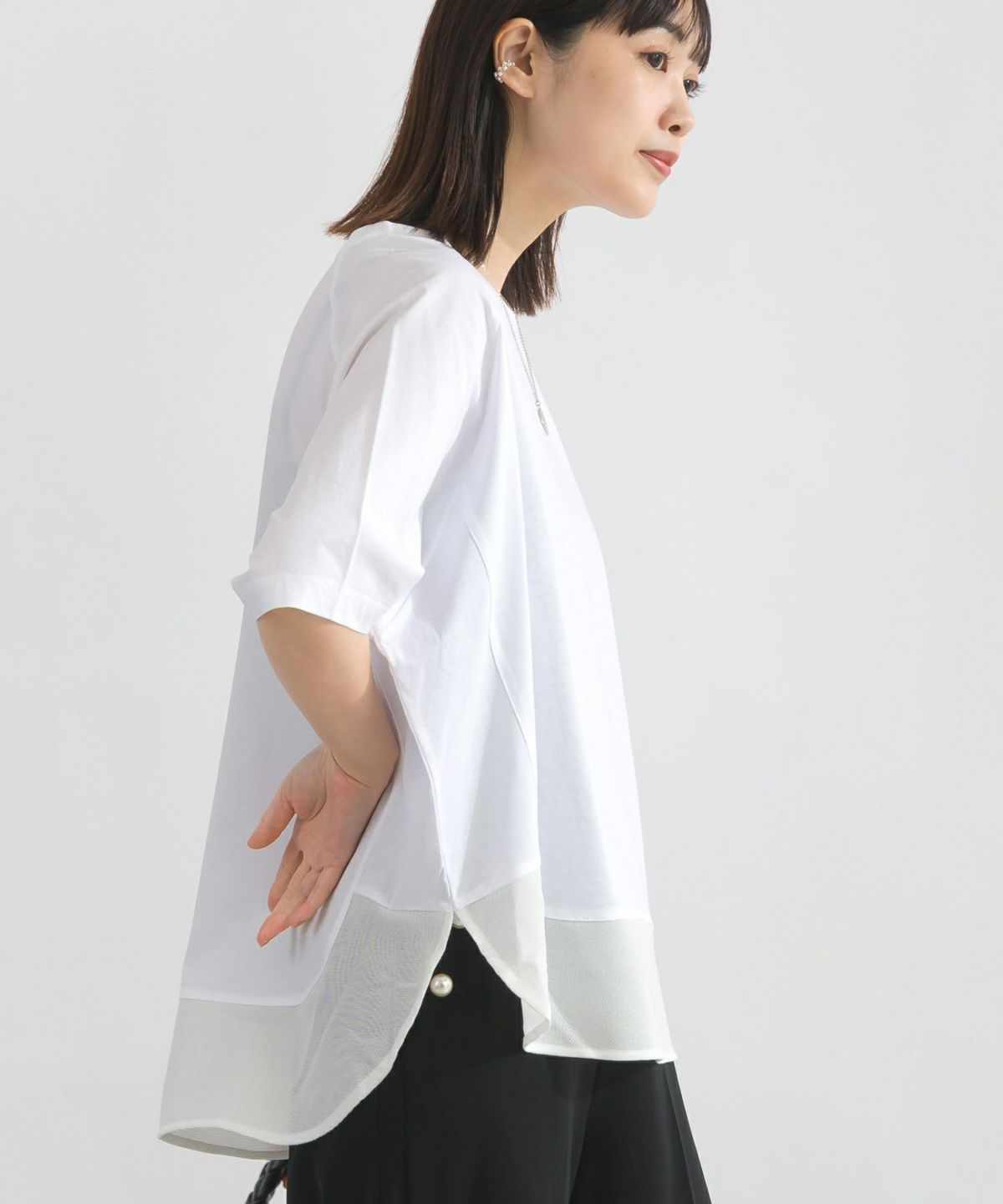 model：H162　着用サイズ：M　オフホワイト