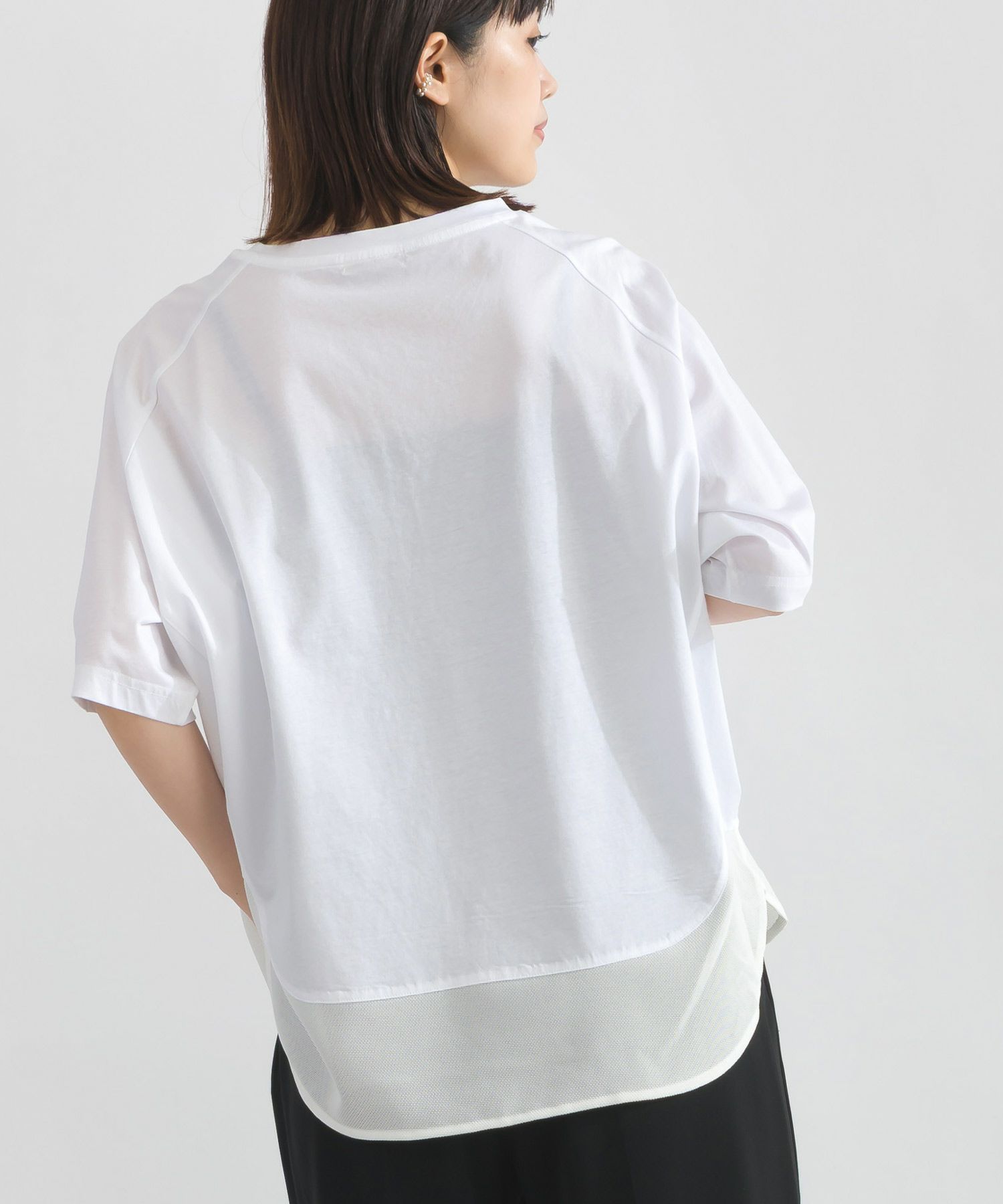 model：H162　着用サイズ：M　オフホワイト