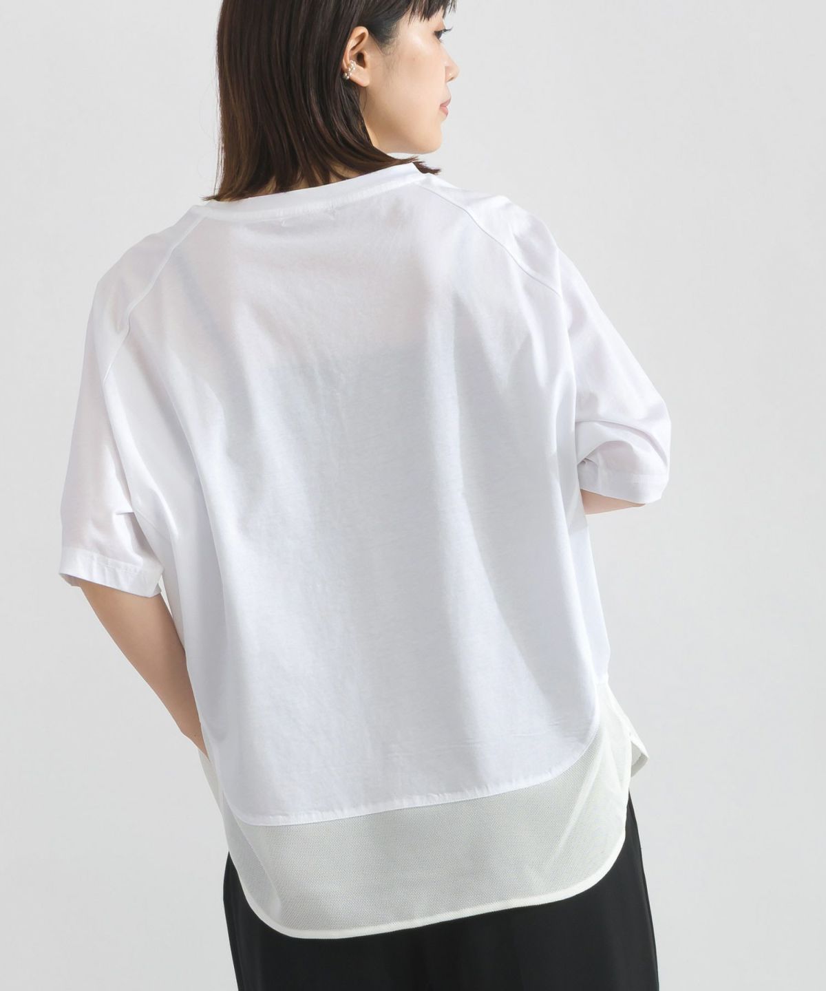 model：H162　着用サイズ：M　オフホワイト