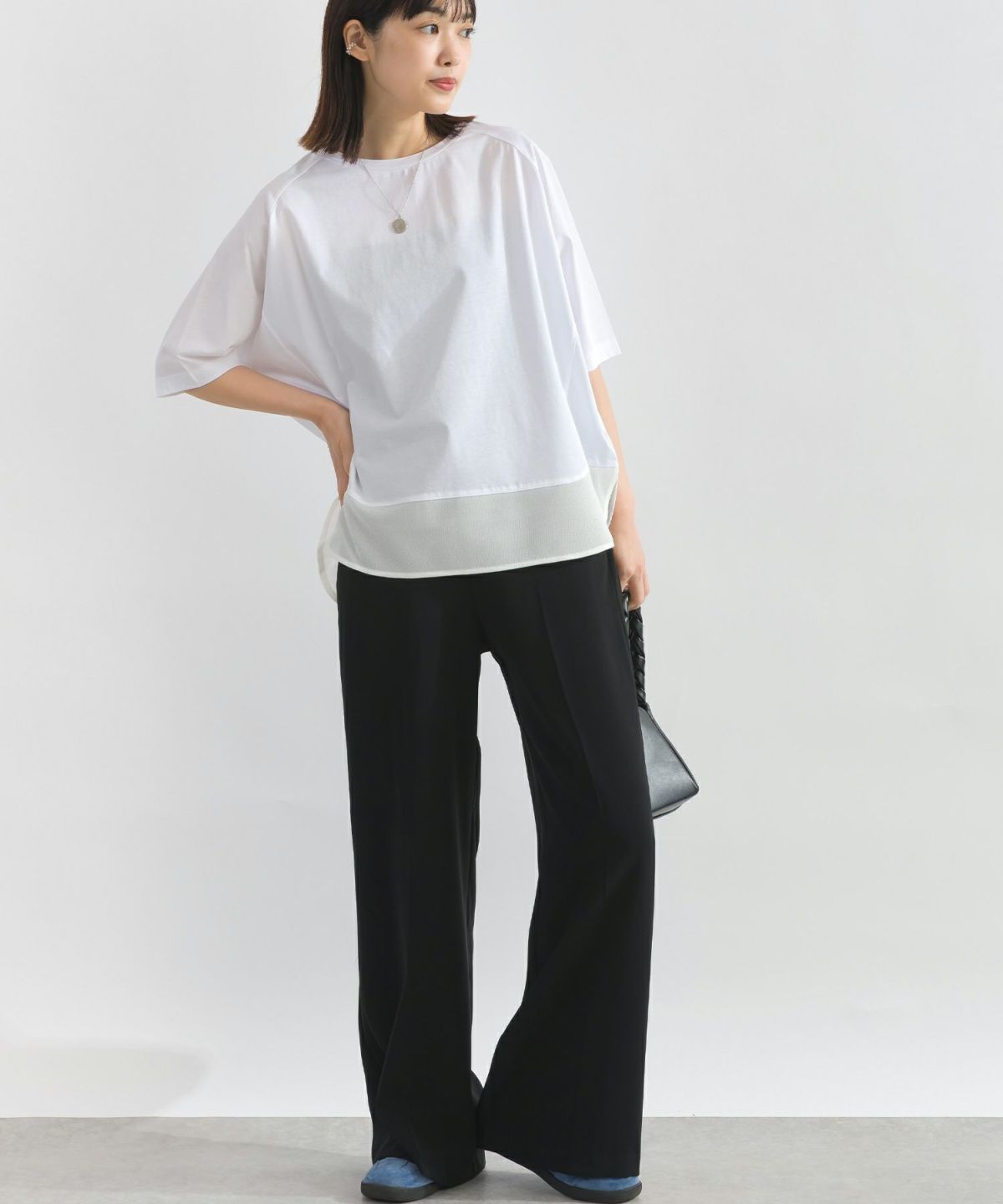 model：H162　着用サイズ：M　オフホワイト