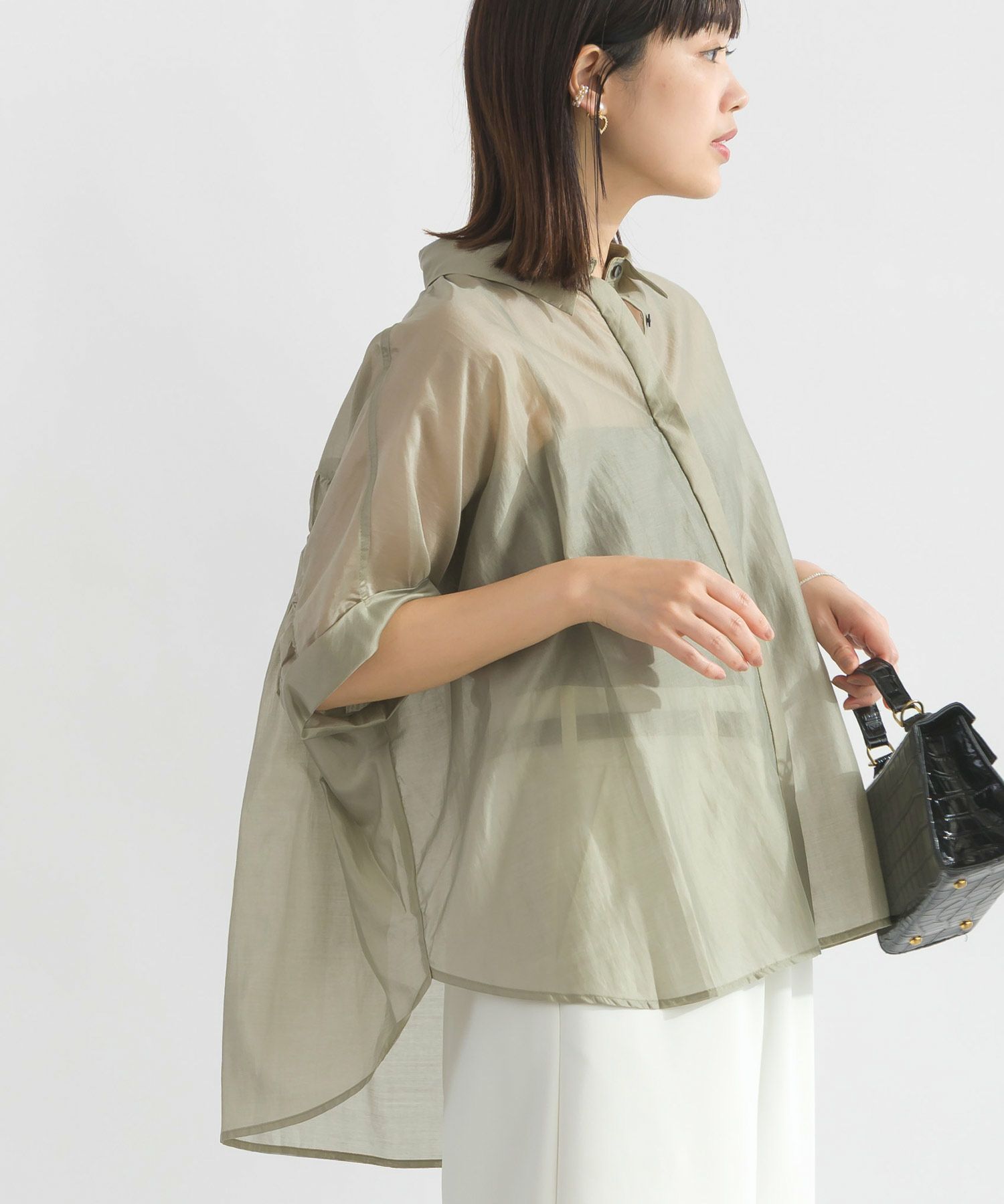 model：H162　着用サイズ：M　ベージュ
