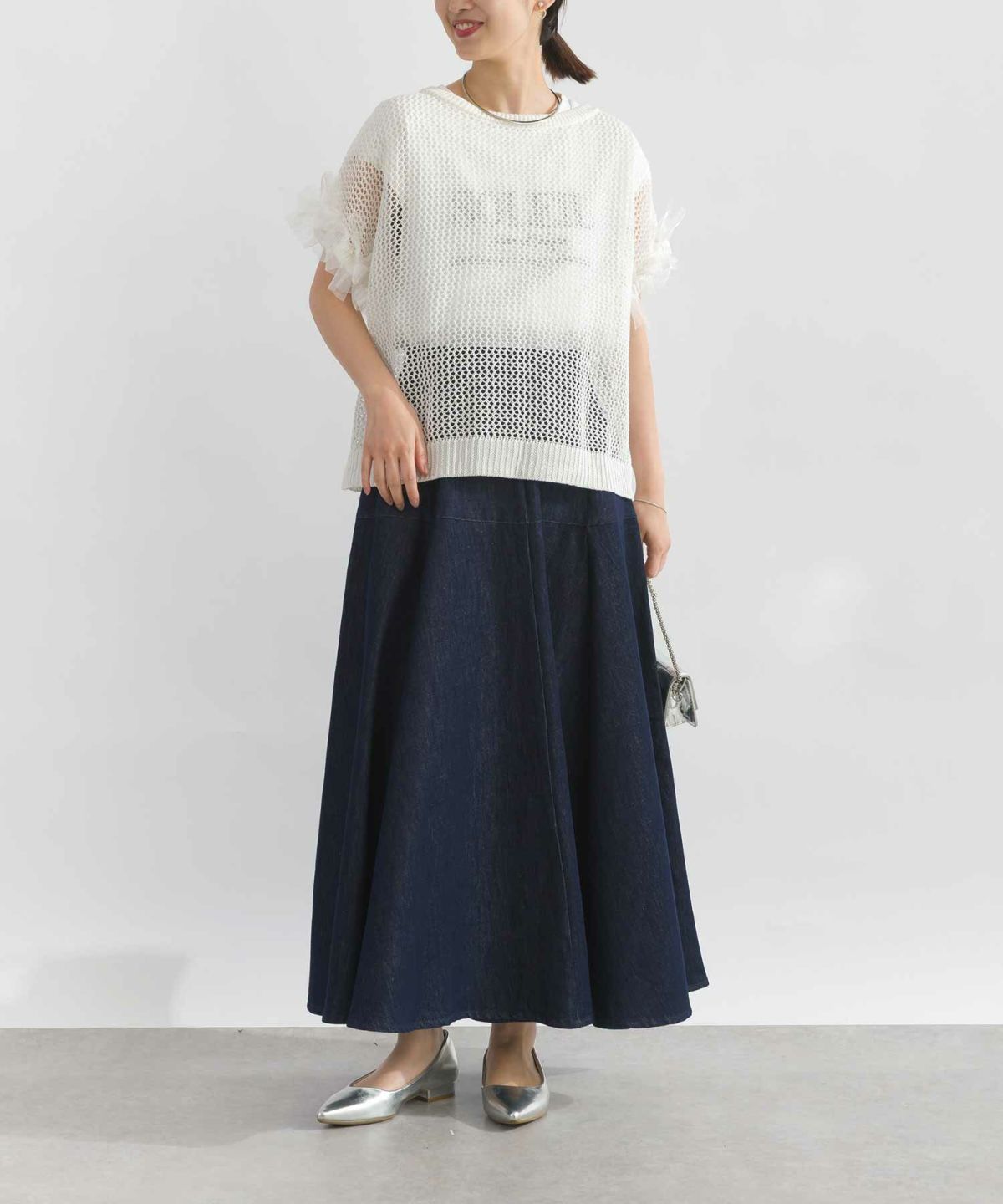 model：H162　着用サイズ：M　オフホワイト