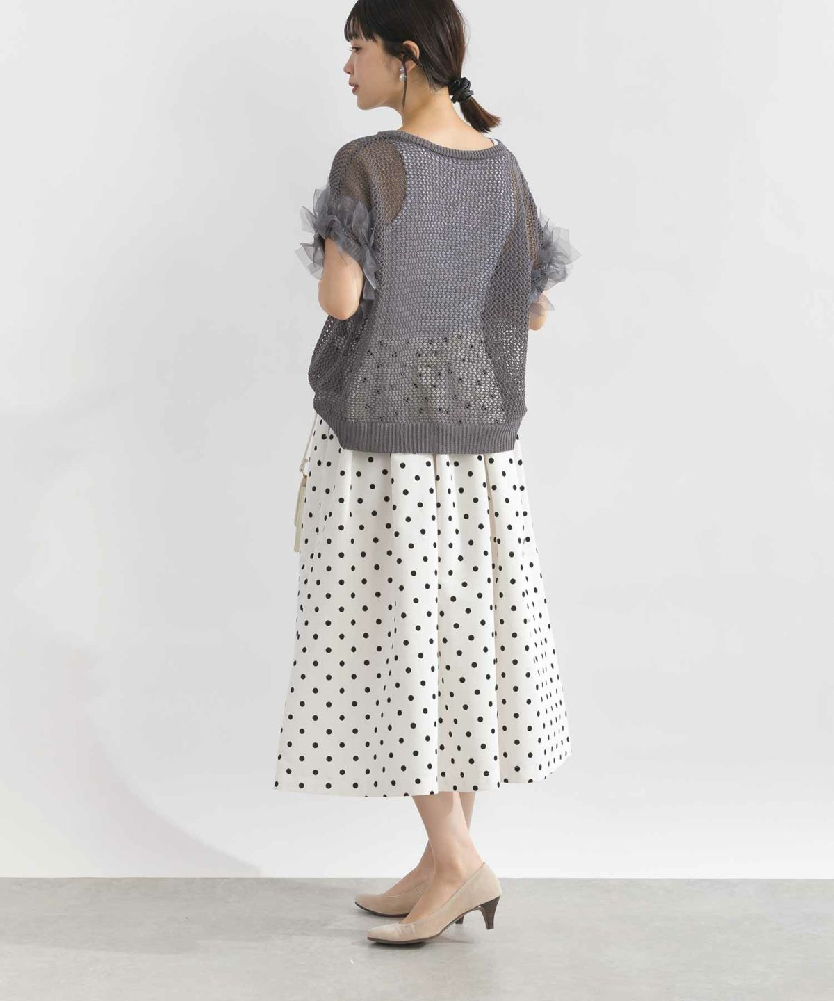 model：H162　着用サイズ：M　チャコールグレー