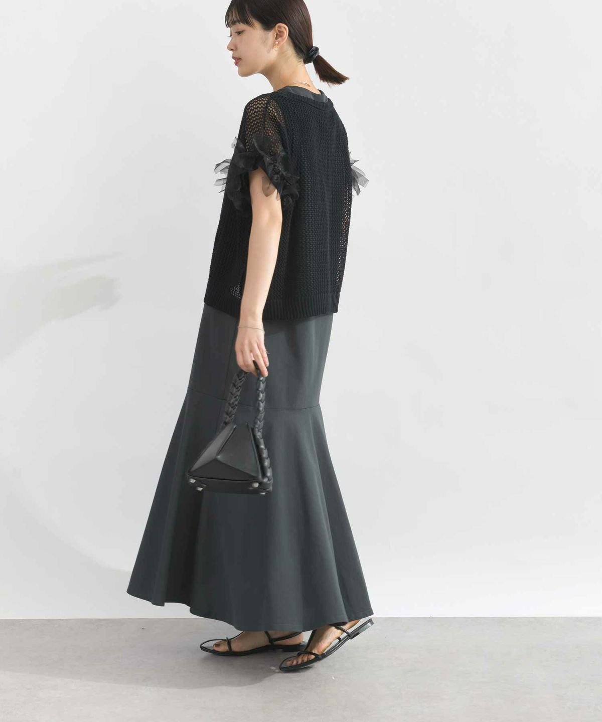 model：H162　着用サイズ：M　ブラック