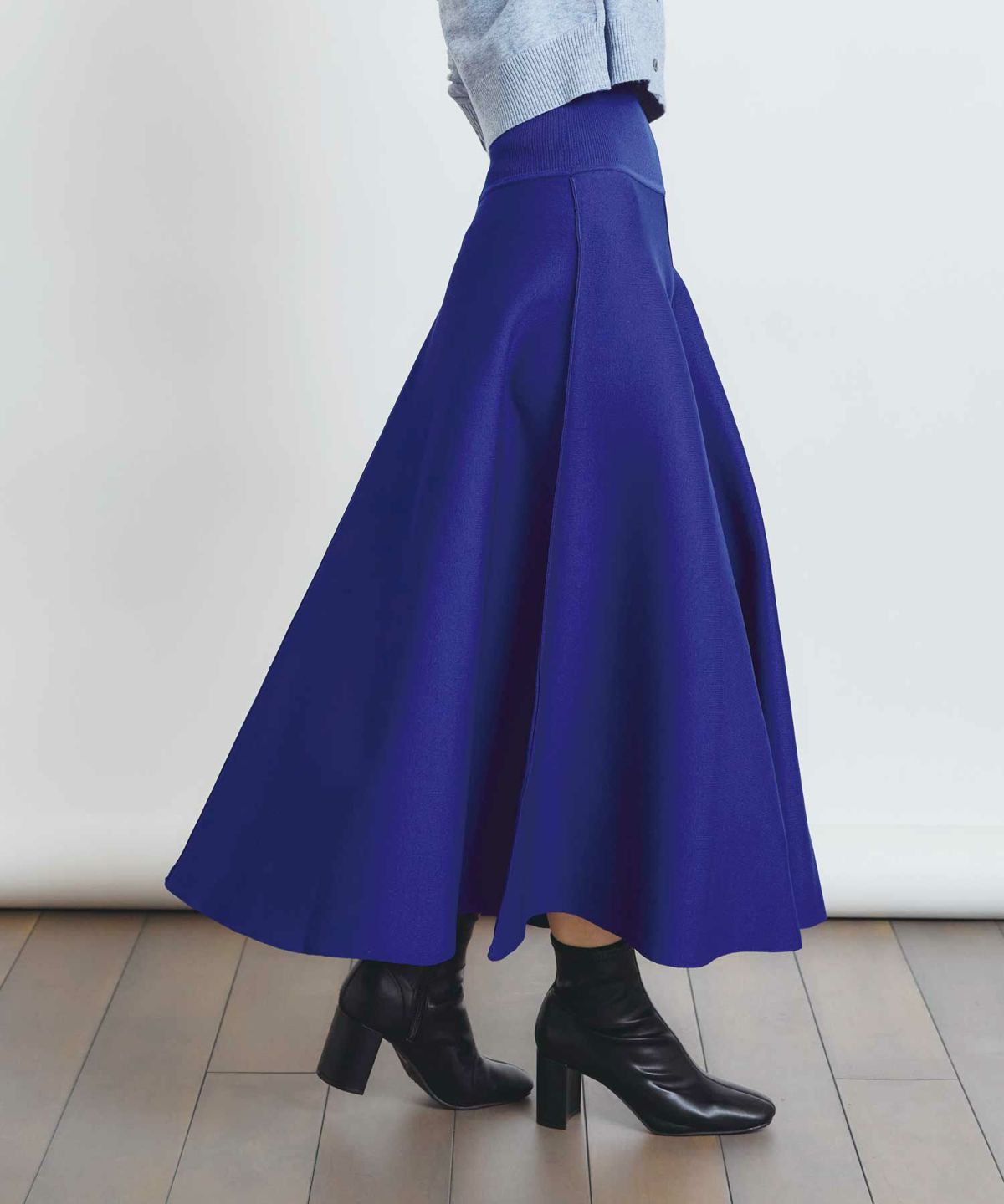 model：H155　着用サイズ：M　ブルー