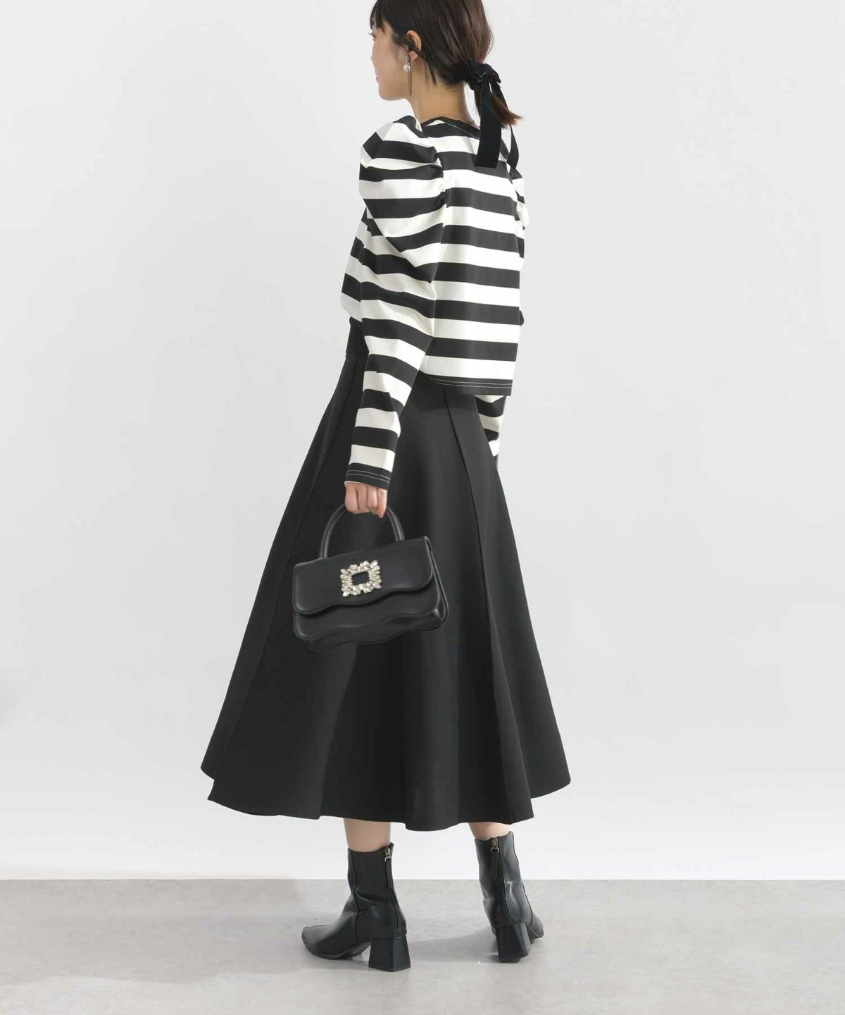 model：H162　着用サイズ：M　ブラック