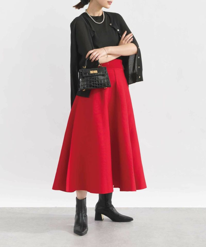 model：H162　着用サイズ：M　レッド