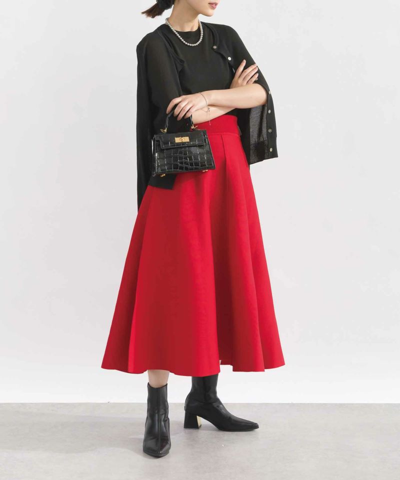 model：H162　着用サイズ：M　レッド