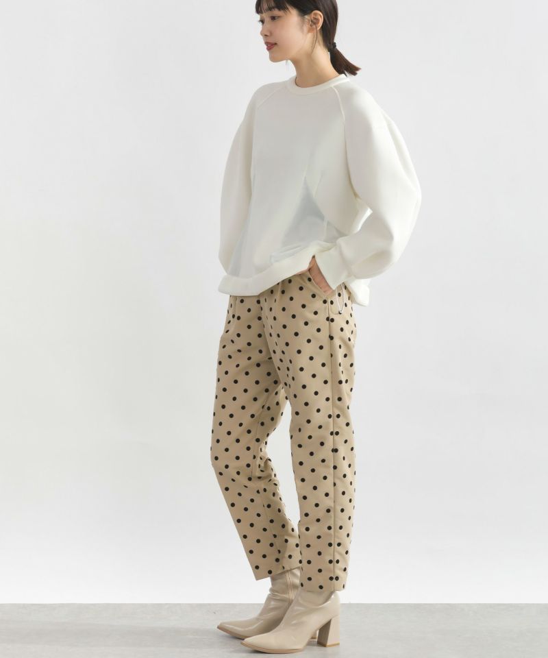 model：H162　着用サイズ：M　オフホワイト