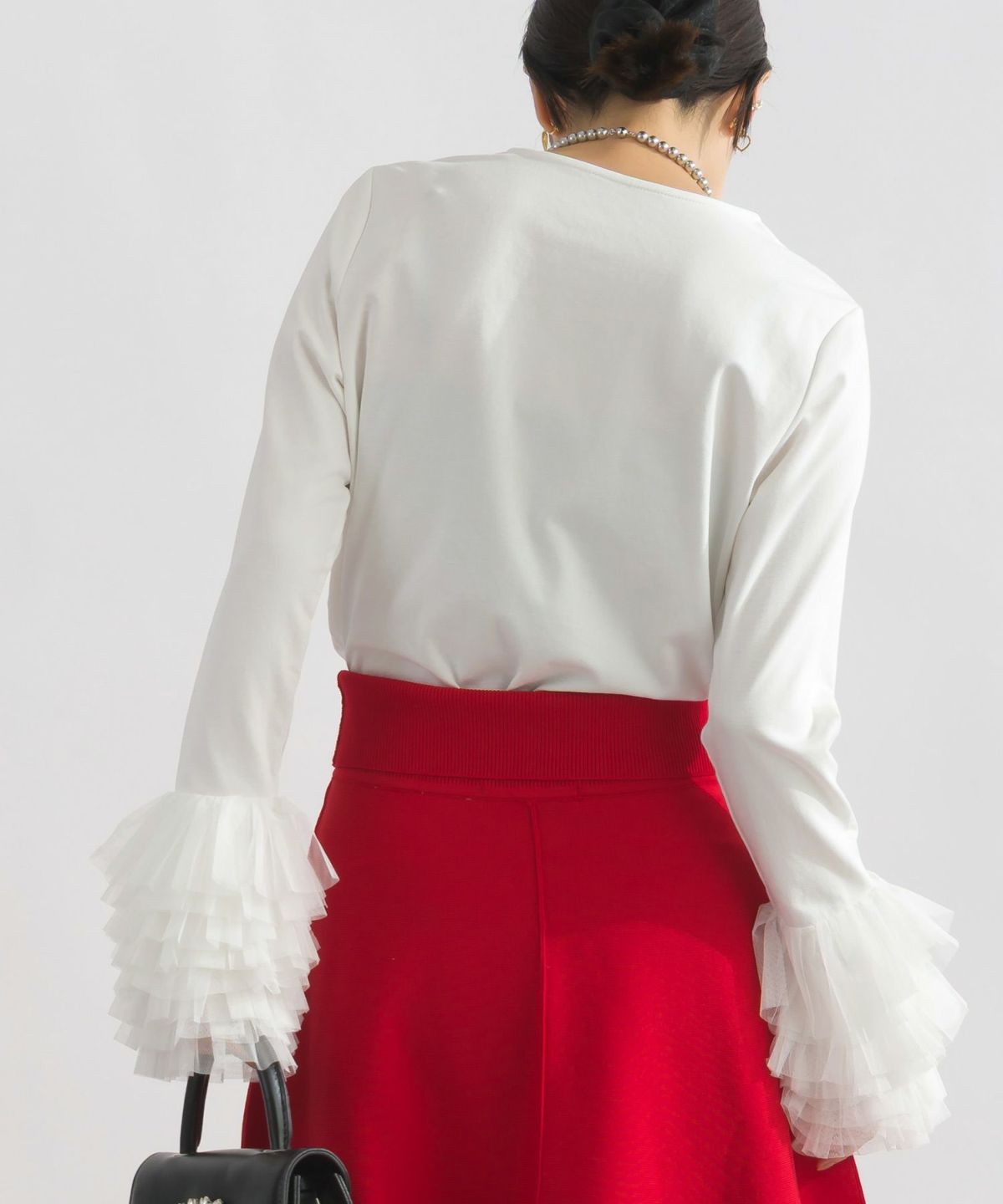 model：H162　着用サイズ：M　オフホワイト