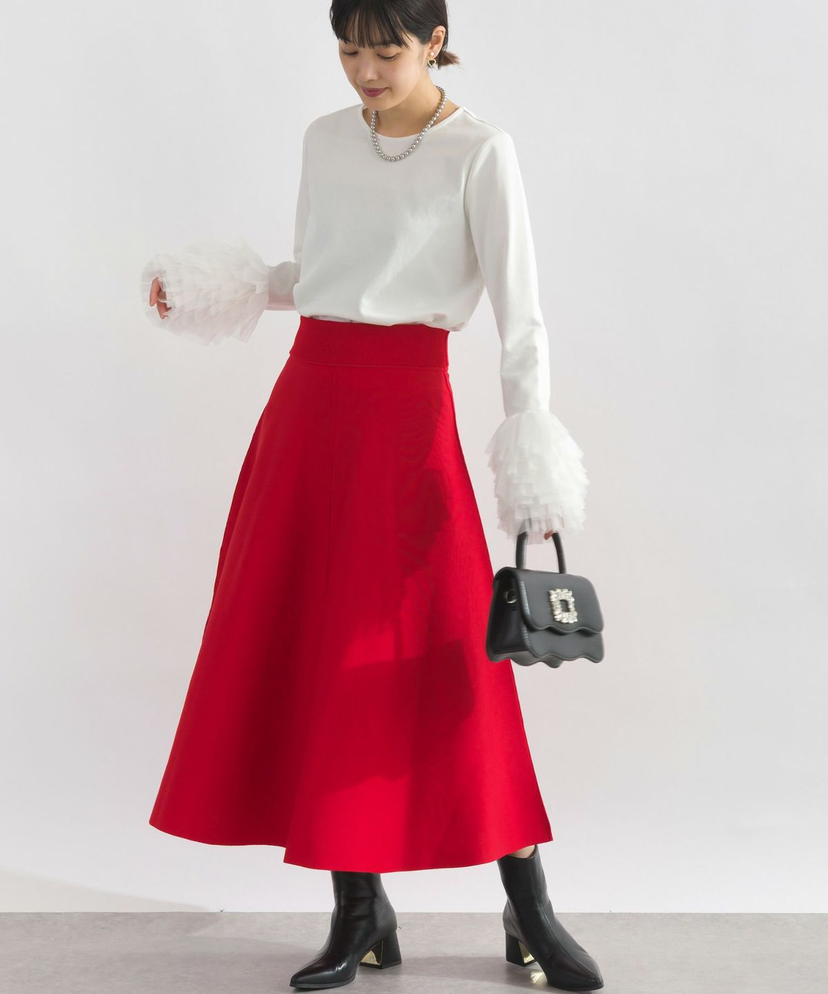 model：H162　着用サイズ：M　オフホワイト