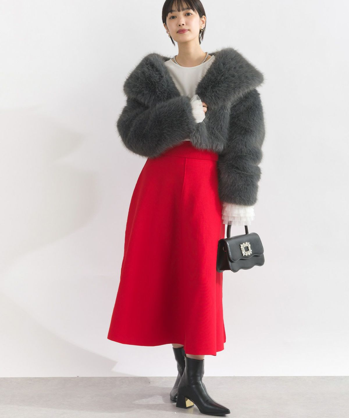 model：H162　着用サイズ：M　オフホワイト