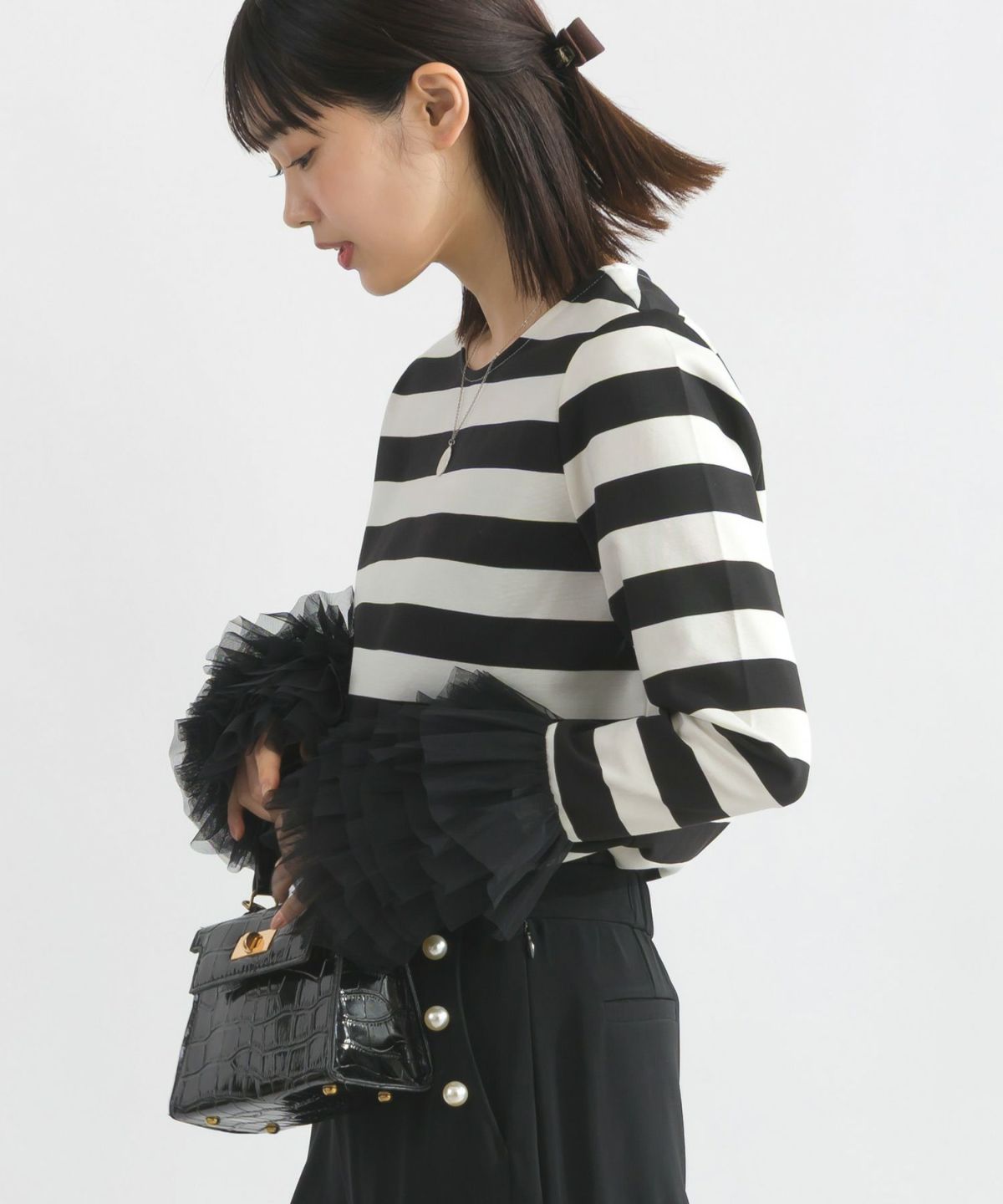 model：H162　着用サイズ：M　ホワイト系その他