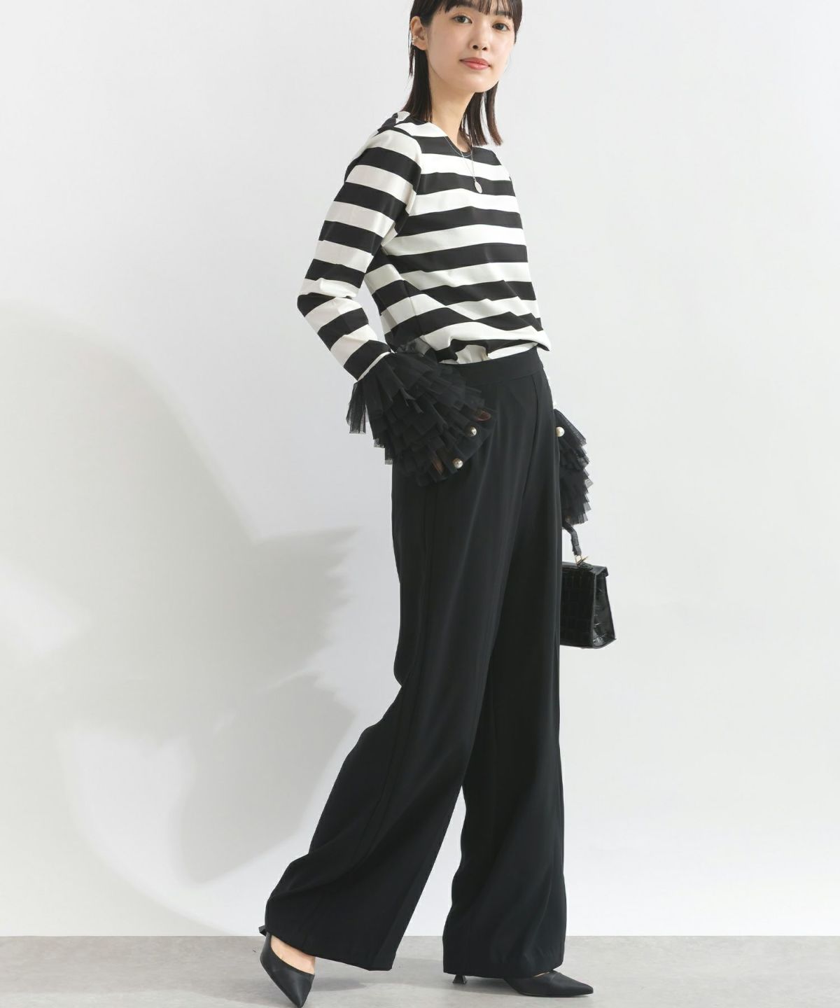 model：H162　着用サイズ：M　ホワイト系その他