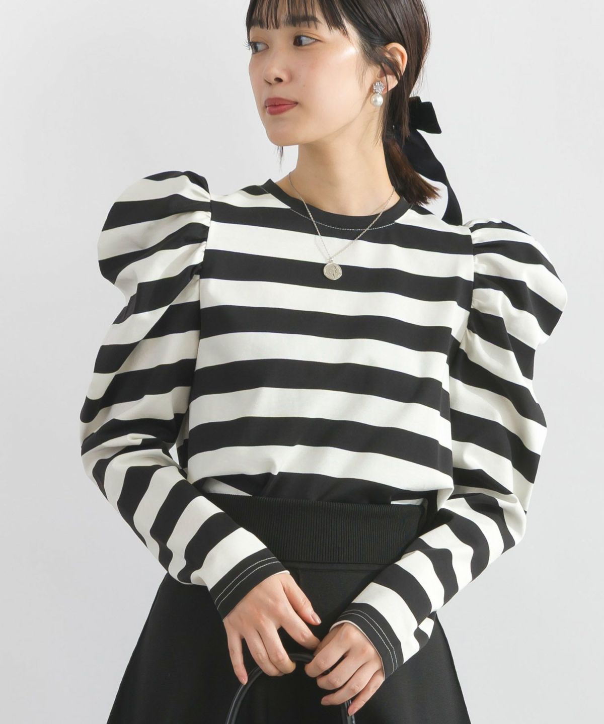 model：H162　着用サイズ：M　ホワイト系その他