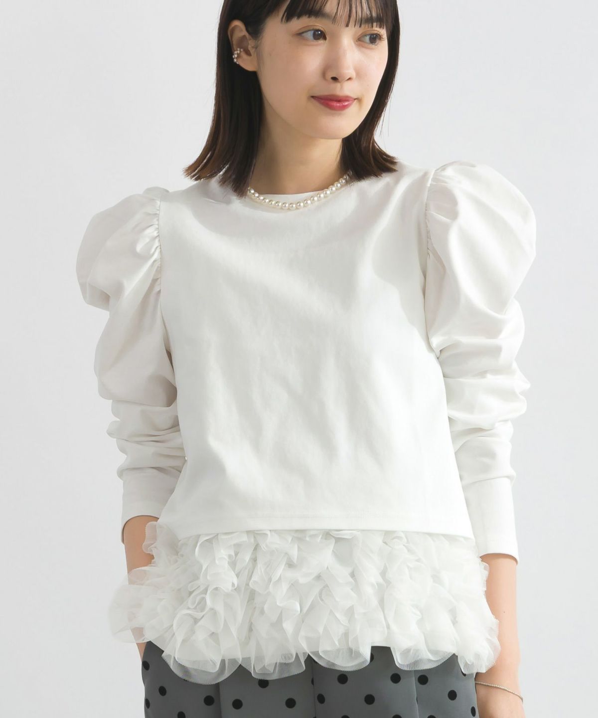 model：H162　着用サイズ：M　オフホワイト