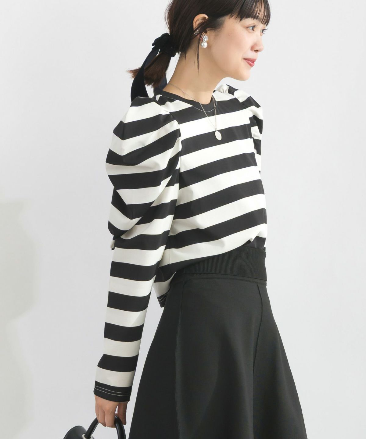 model：H162　着用サイズ：M　ホワイト系その他