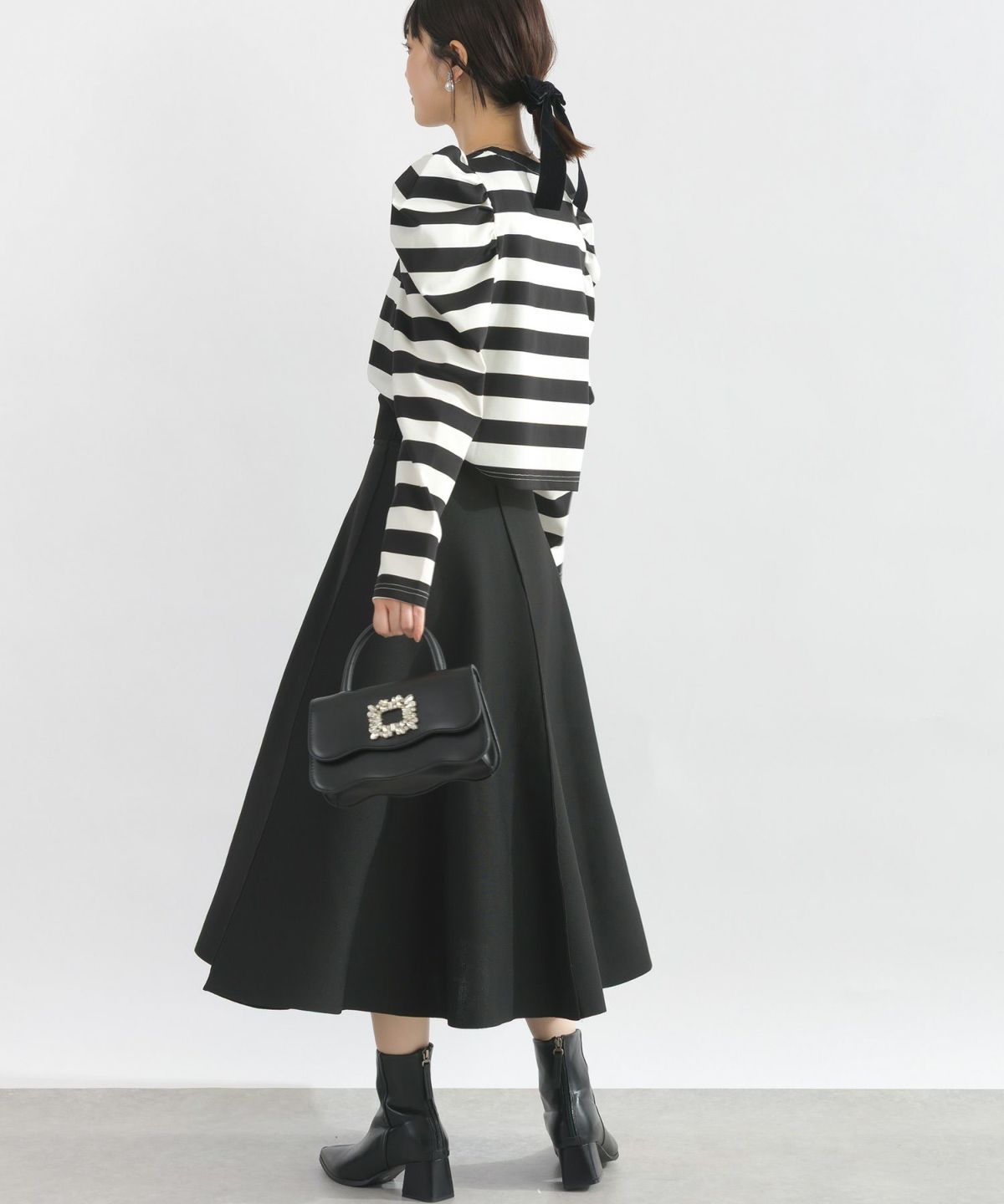 model：H162　着用サイズ：M　ホワイト系その他