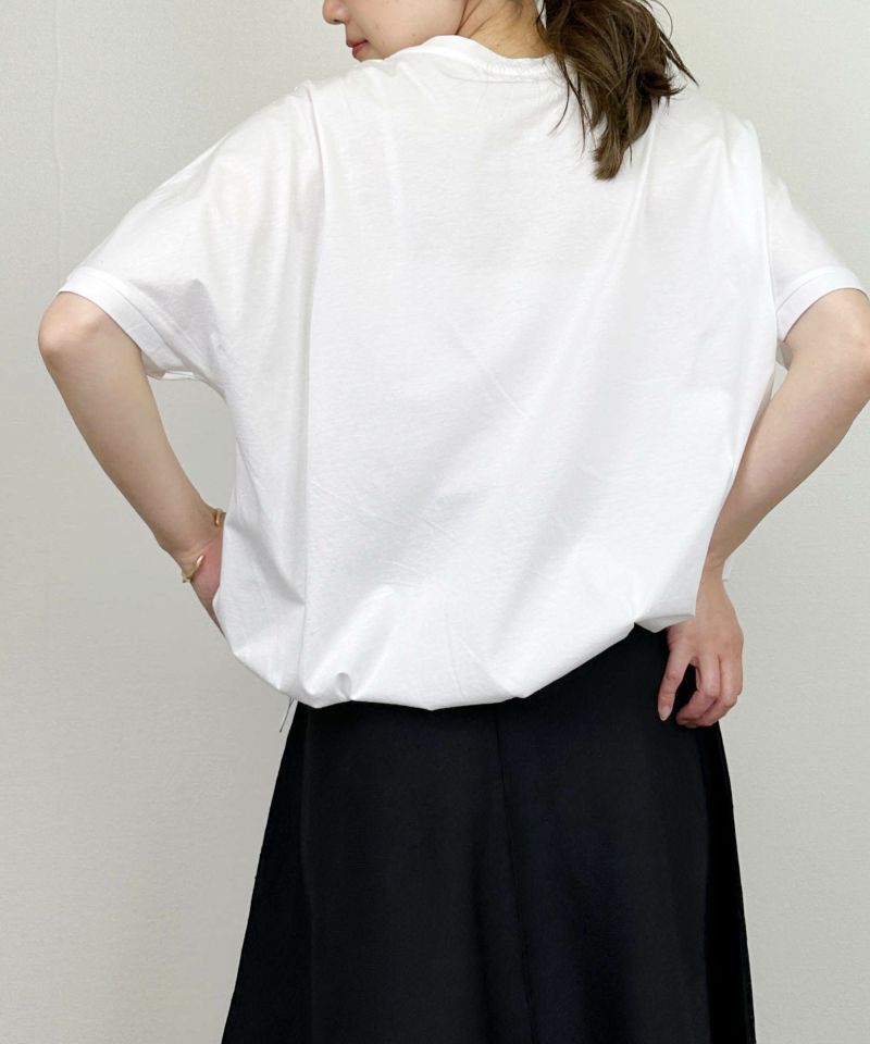 model：H164　着用サイズ：M　オフホワイト