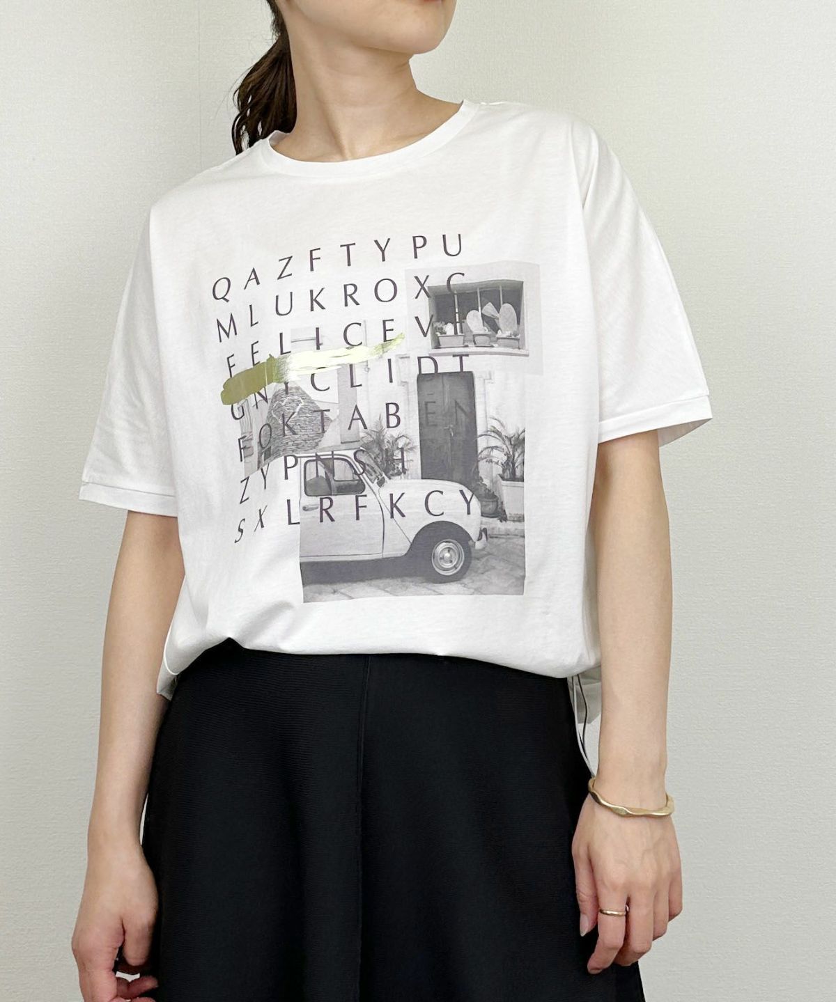 model：H164　着用サイズ：M　オフホワイト