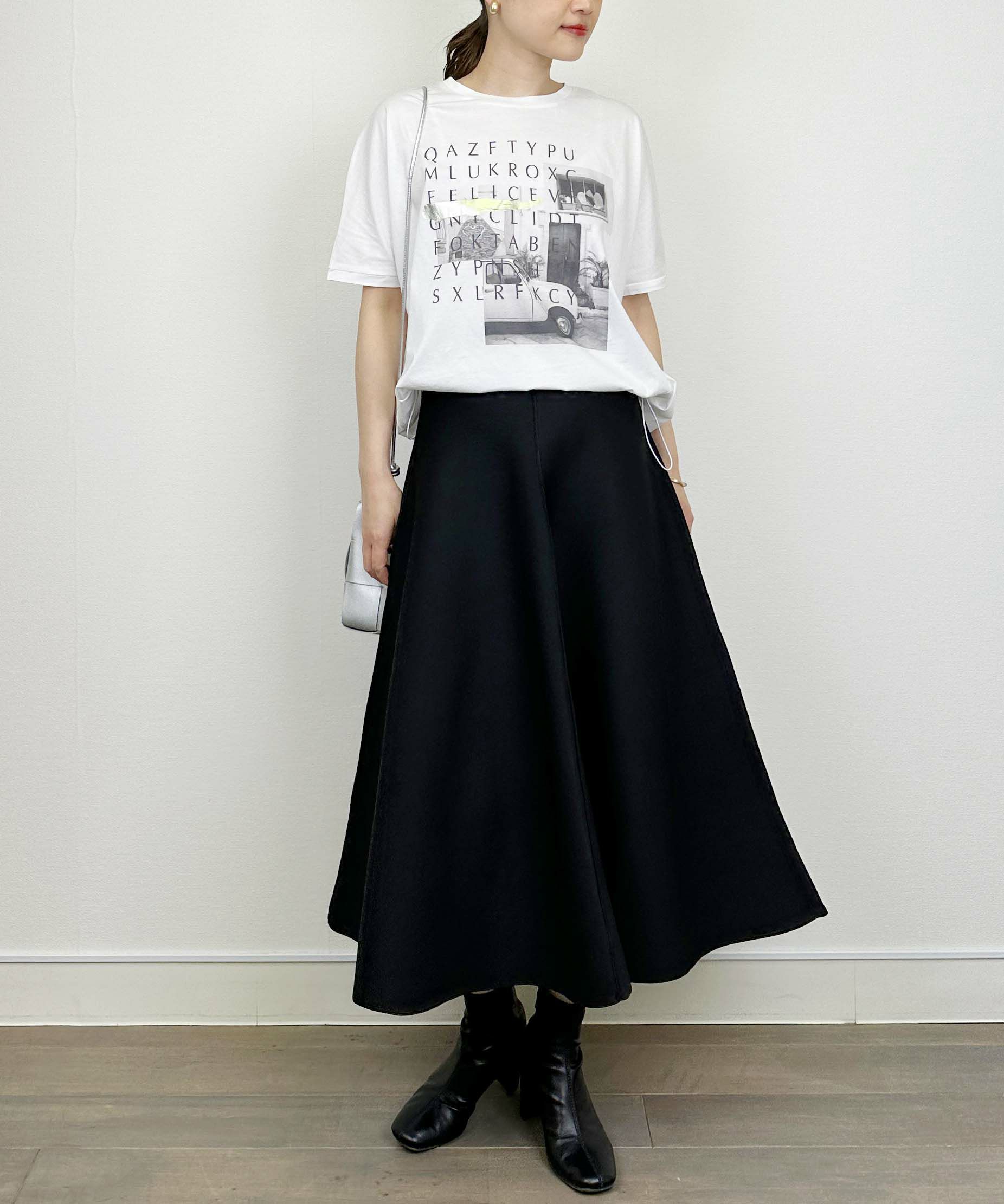 model：H164　着用サイズ：M　オフホワイト