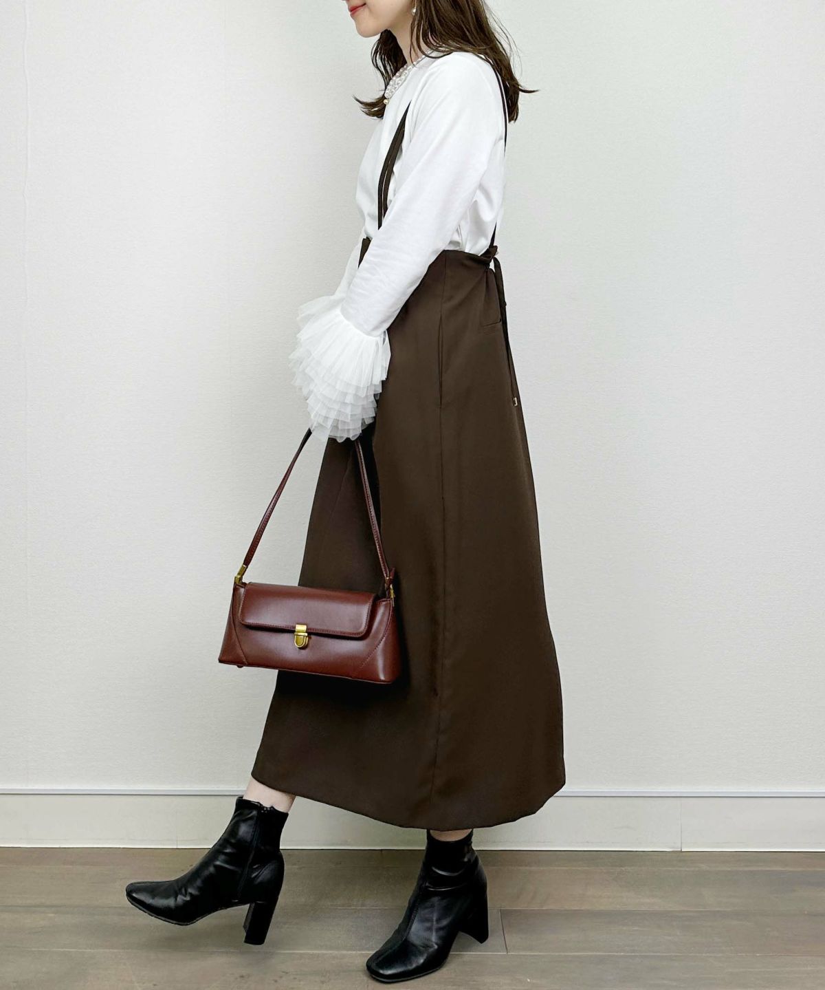 model：H164　着用サイズ：M　ブラウン