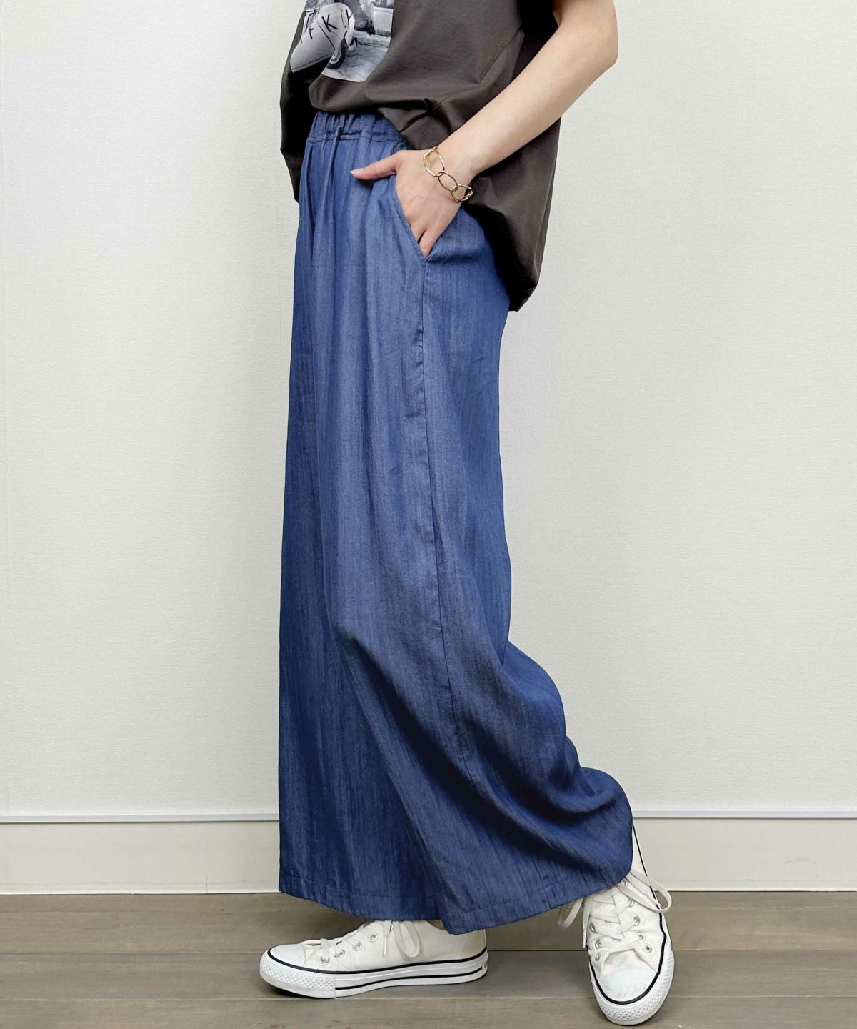 model：H164　着用サイズ：M　ブルー