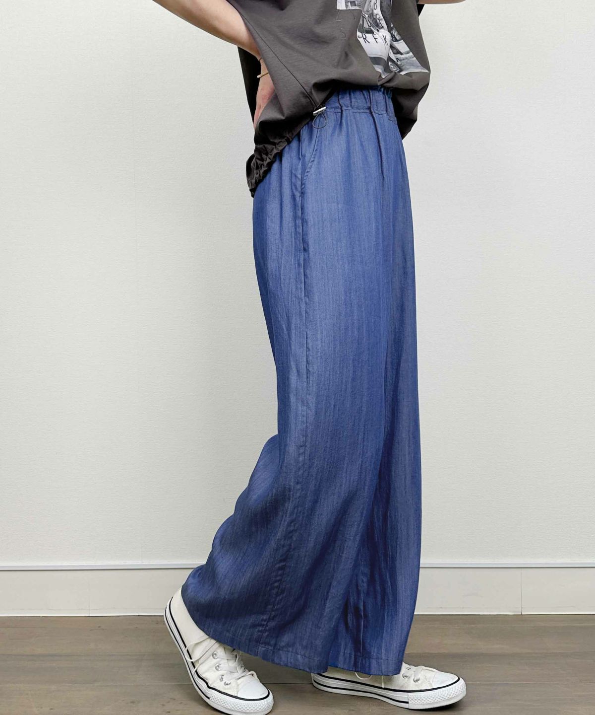 model：H164　着用サイズ：M　ブルー