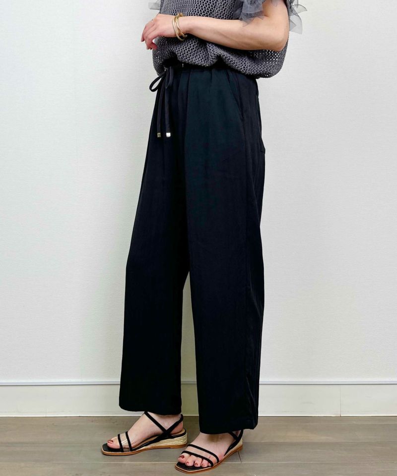 model：H164　着用サイズ：M　ブラック