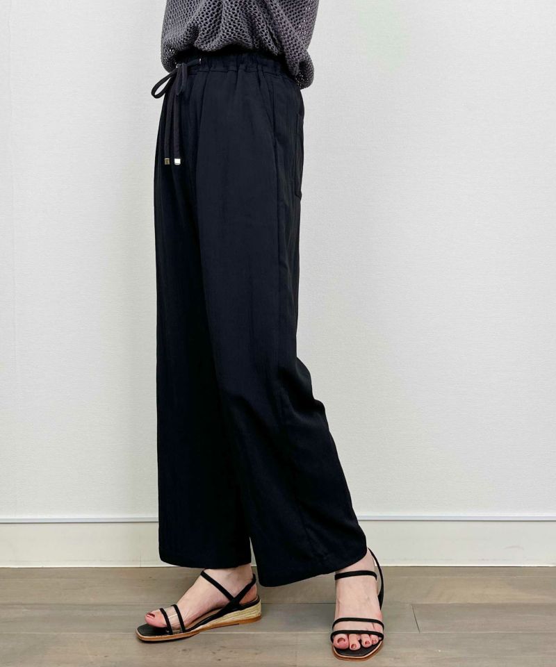 model：H164　着用サイズ：M　ブラック