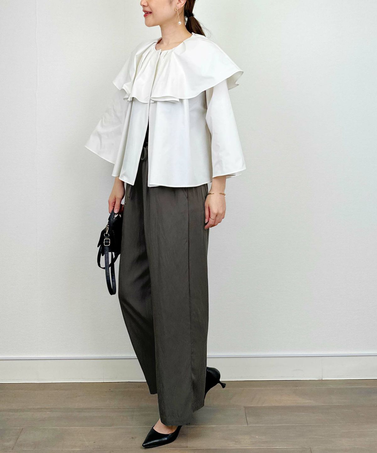 model：H164　着用サイズ：M　チャコールグレー