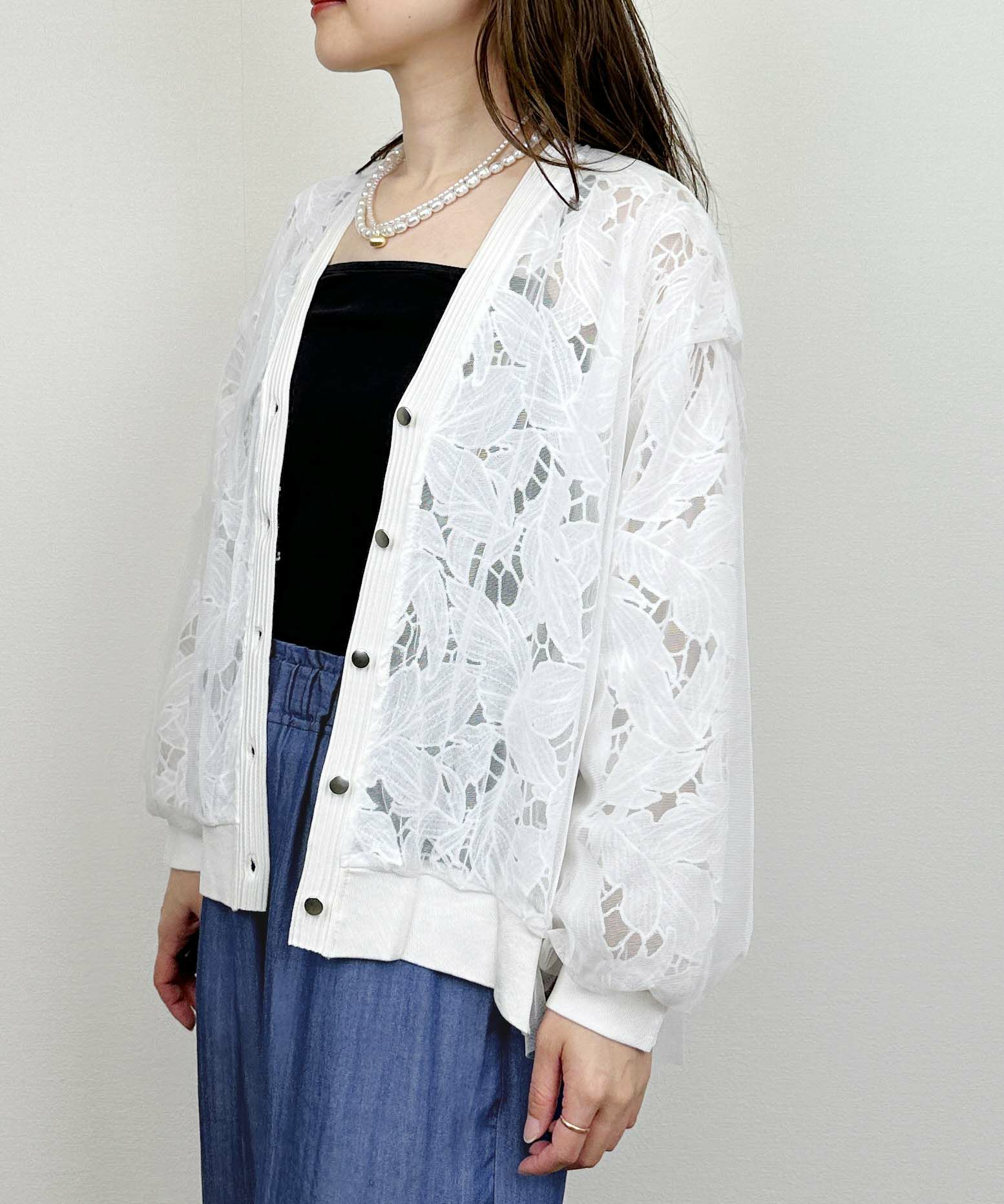model：H164　着用サイズ：M　オフホワイト
