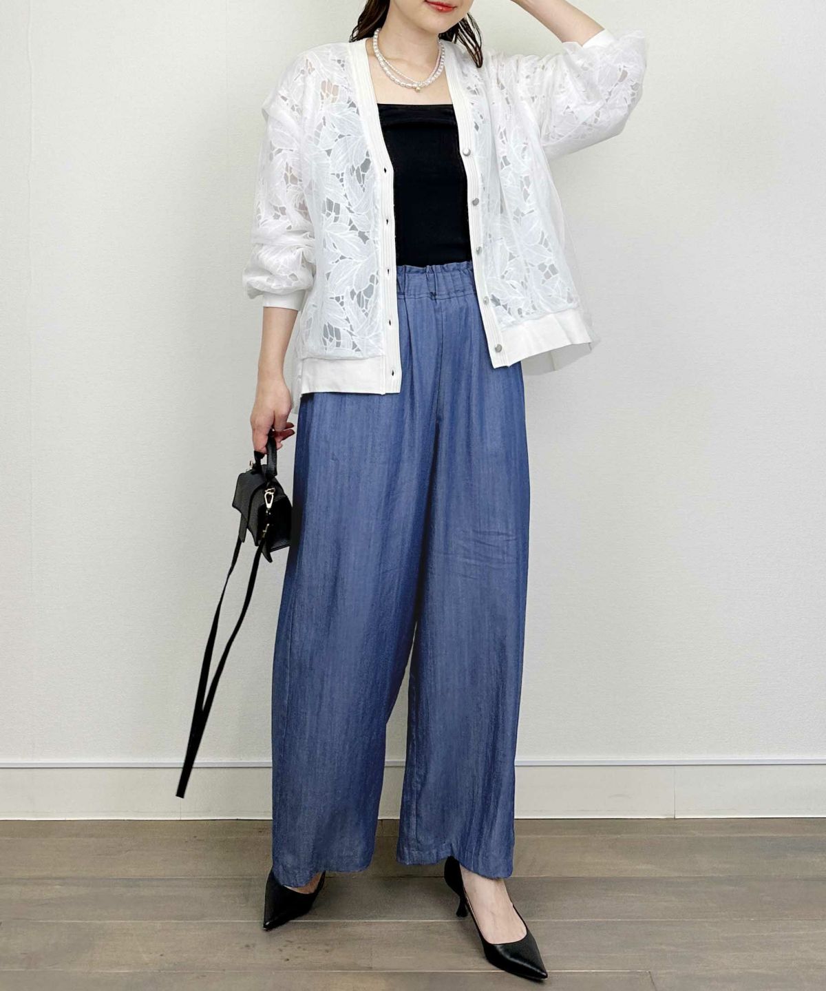 model：H164　着用サイズ：M　オフホワイト