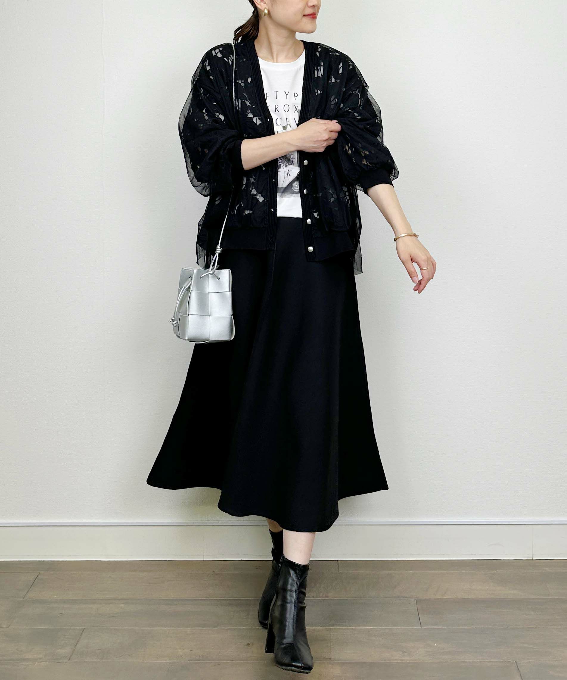 model：H164　着用サイズ：M　ブラック