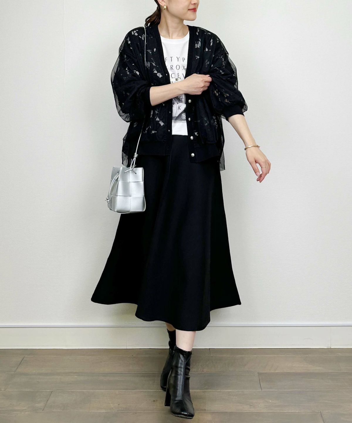 model：H164　着用サイズ：M　ブラック