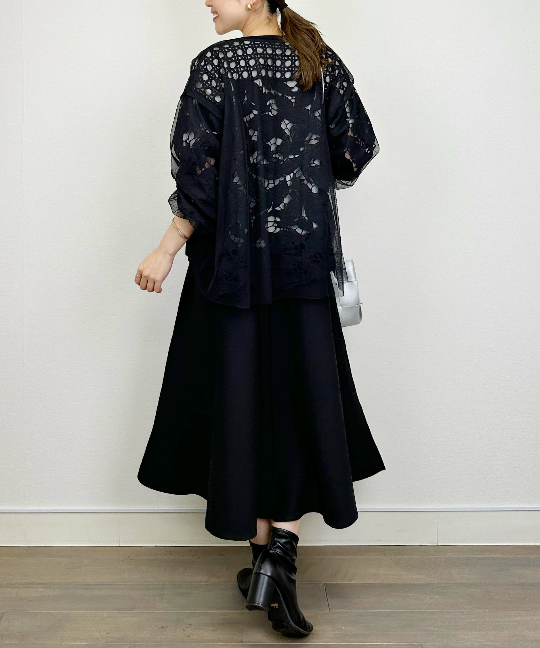 model：H164　着用サイズ：M　ブラック