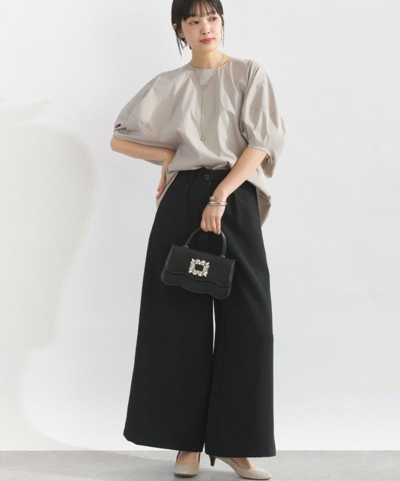 model：H162　着用サイズ：M　グレイッシュベージュ