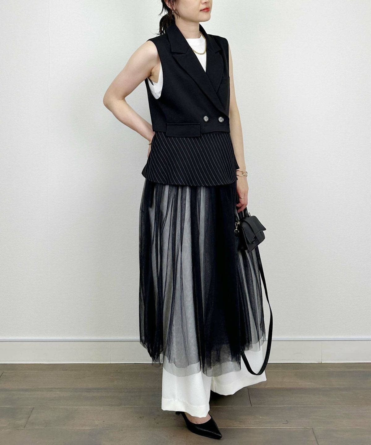 model：H164　着用サイズ：M