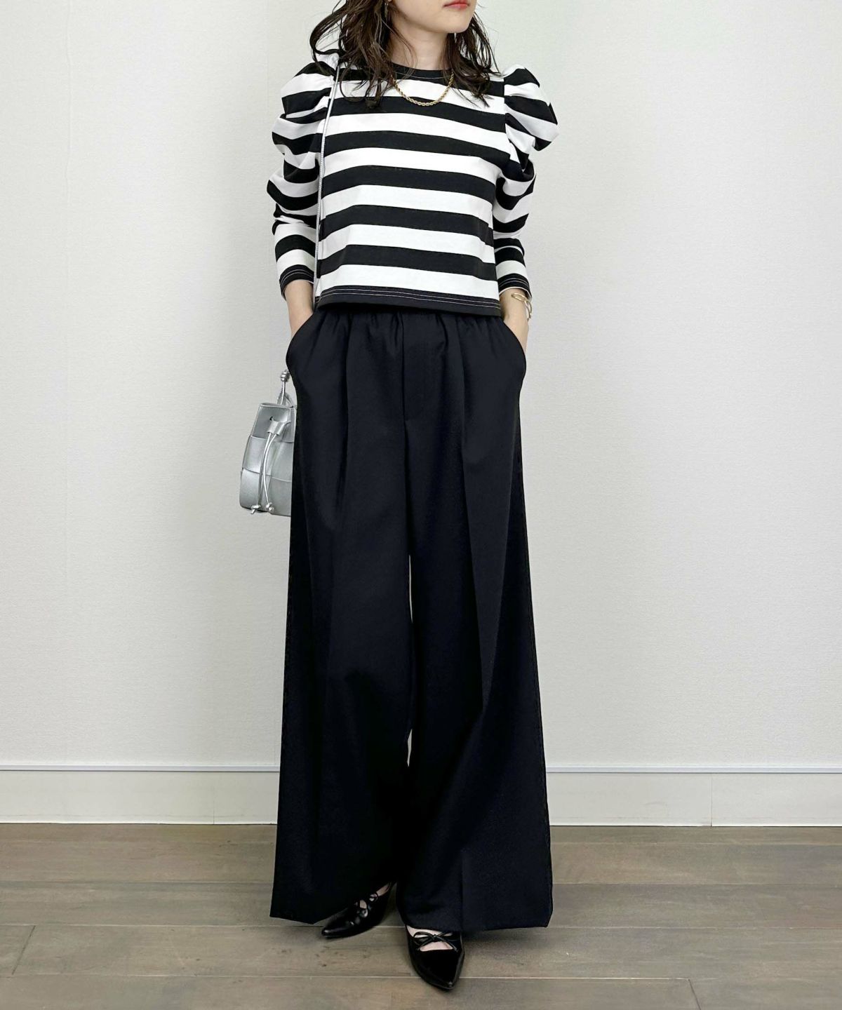 model：H164　着用サイズ：M　パンツのみ