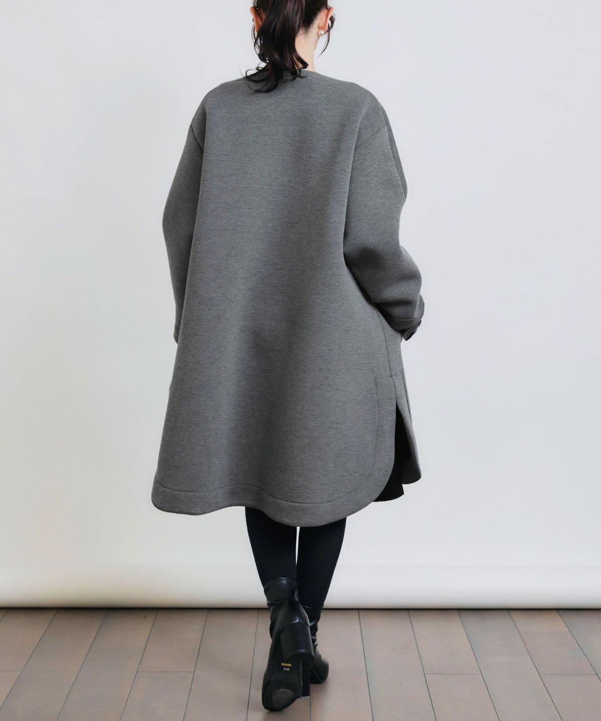 model：H155　着用サイズ：M　チャコールグレー