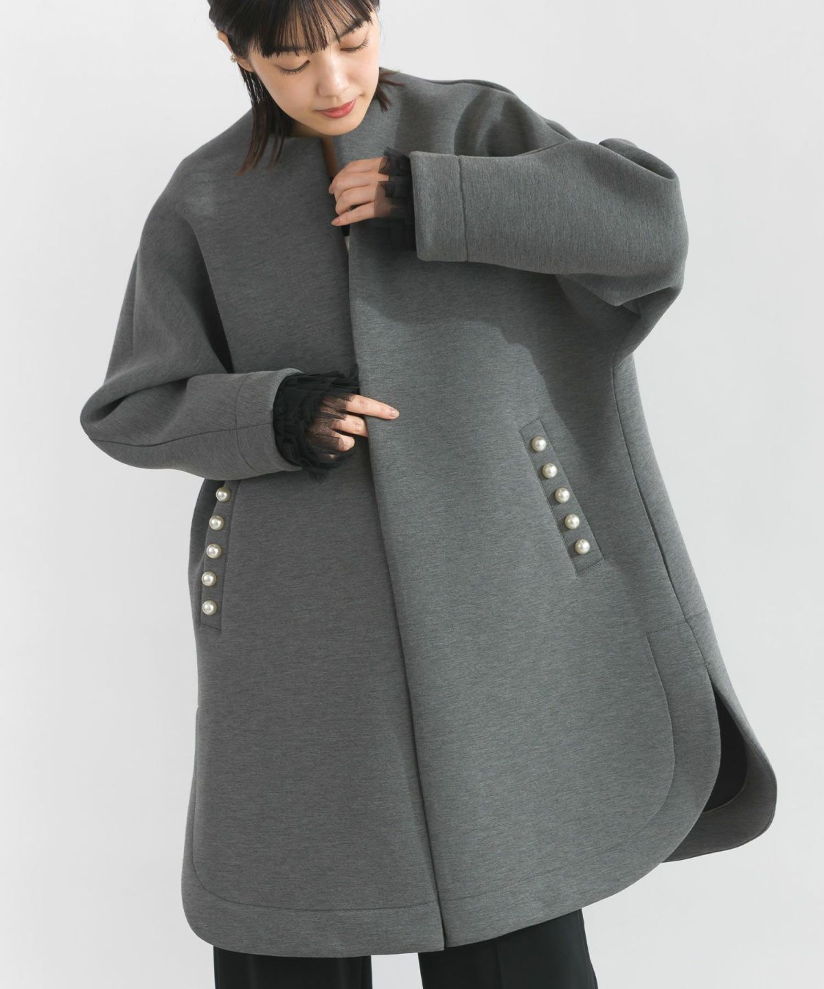 model：H162　着用サイズ：M　チャコールグレー