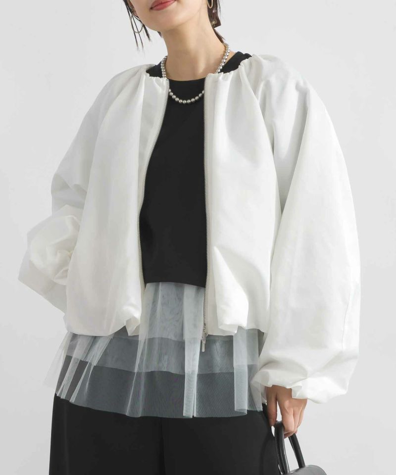 model：H162　着用サイズ：M　オフホワイト