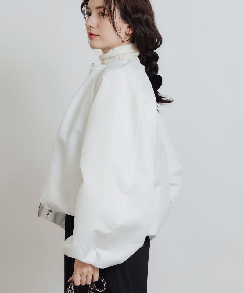 model：H155　着用サイズ：M　オフホワイト