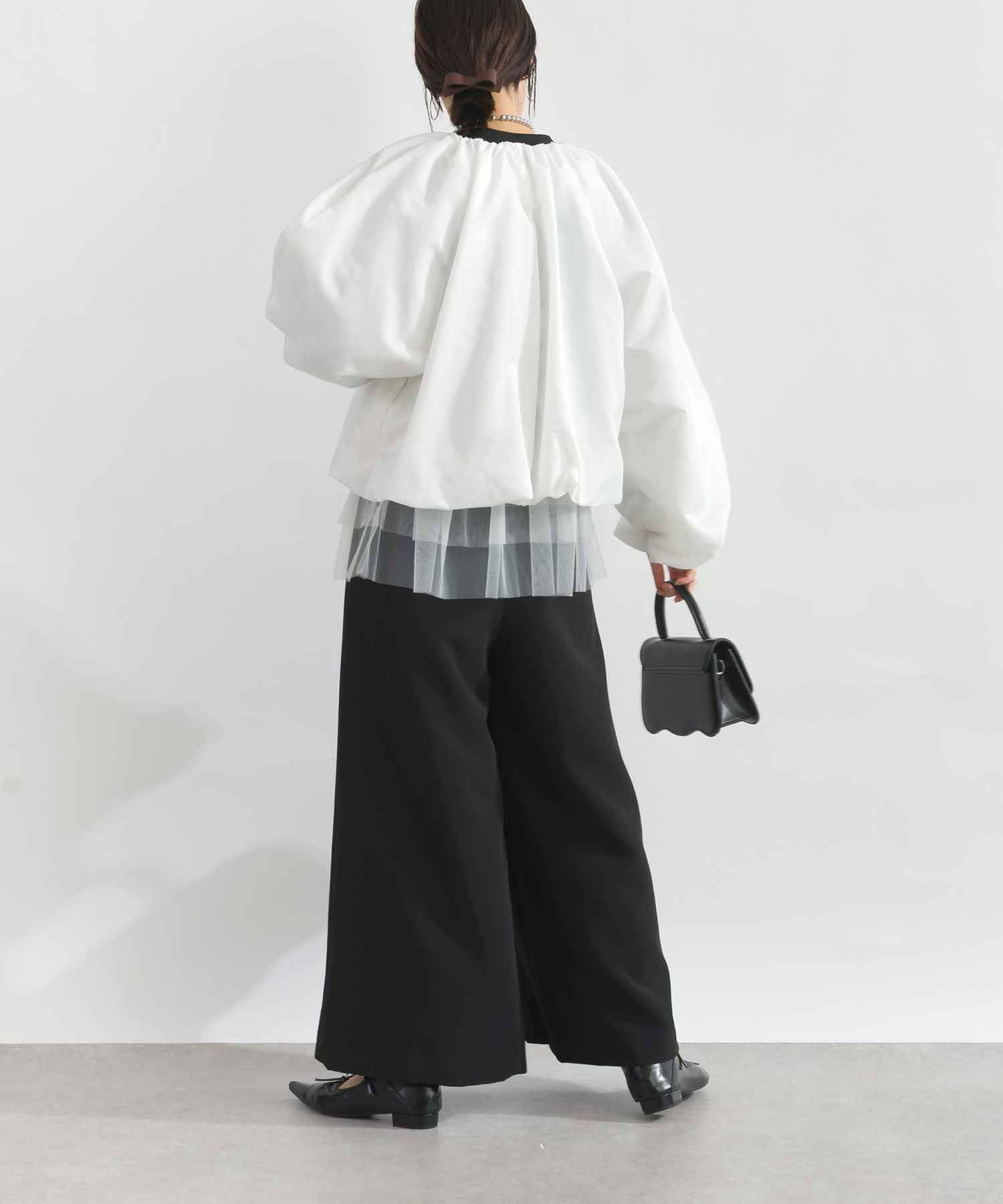 model：H162　着用サイズ：M　オフホワイト