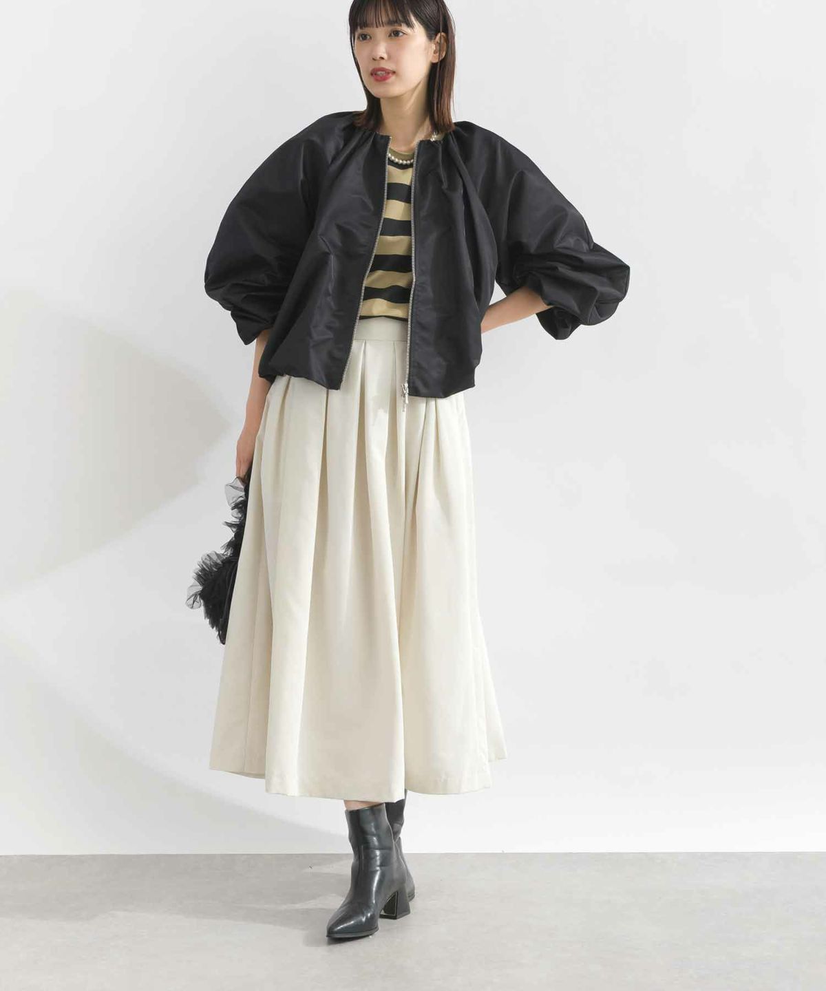 model：H162　着用サイズ：M　ブラック