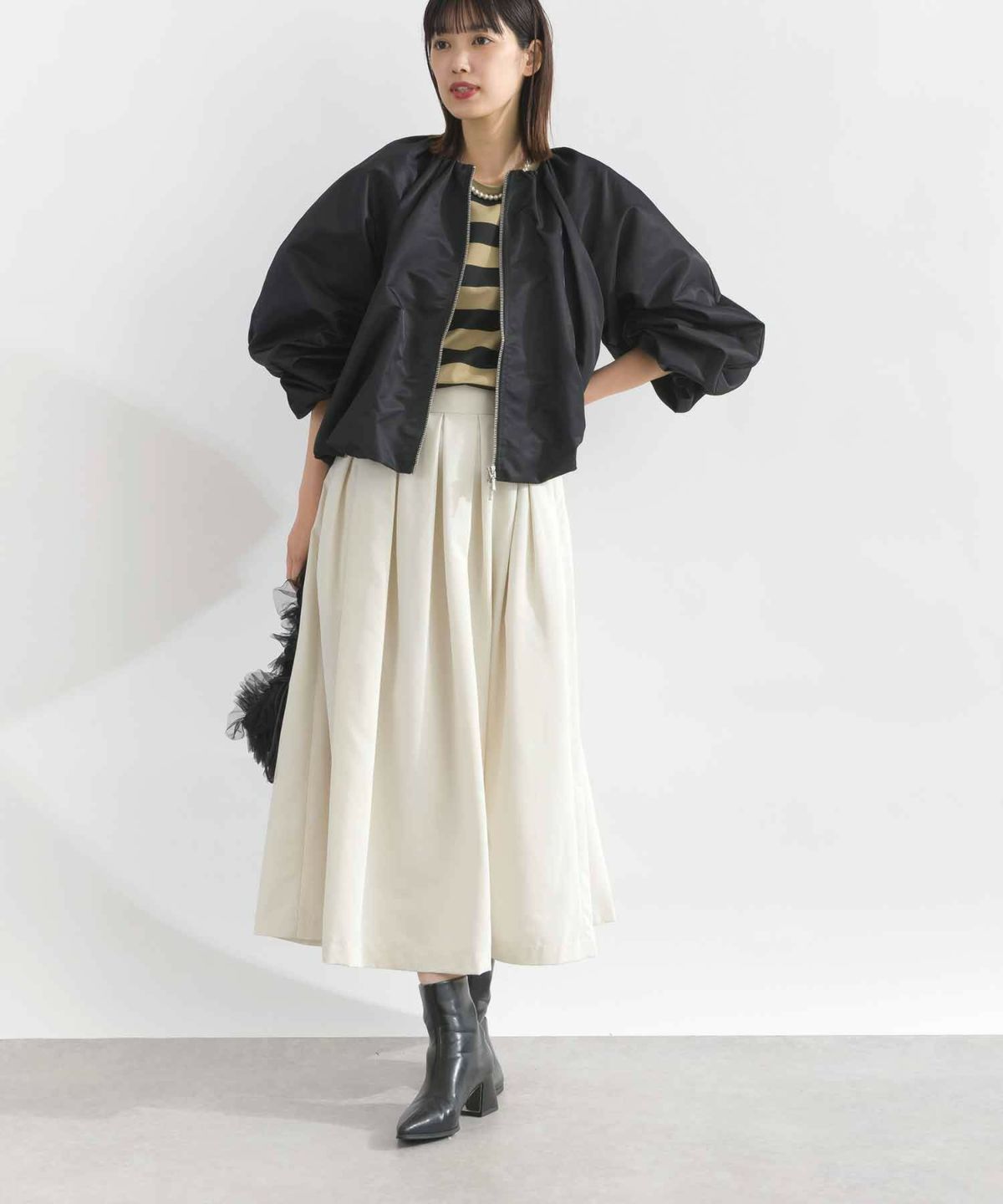 model：H162　着用サイズ：M　ブラック