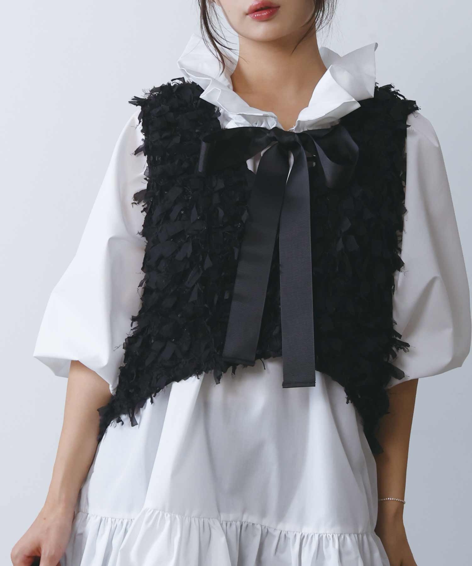 model：H160　着用サイズ：M　ブラック